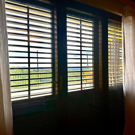 Enam Room Kojsko Buitenkant foto