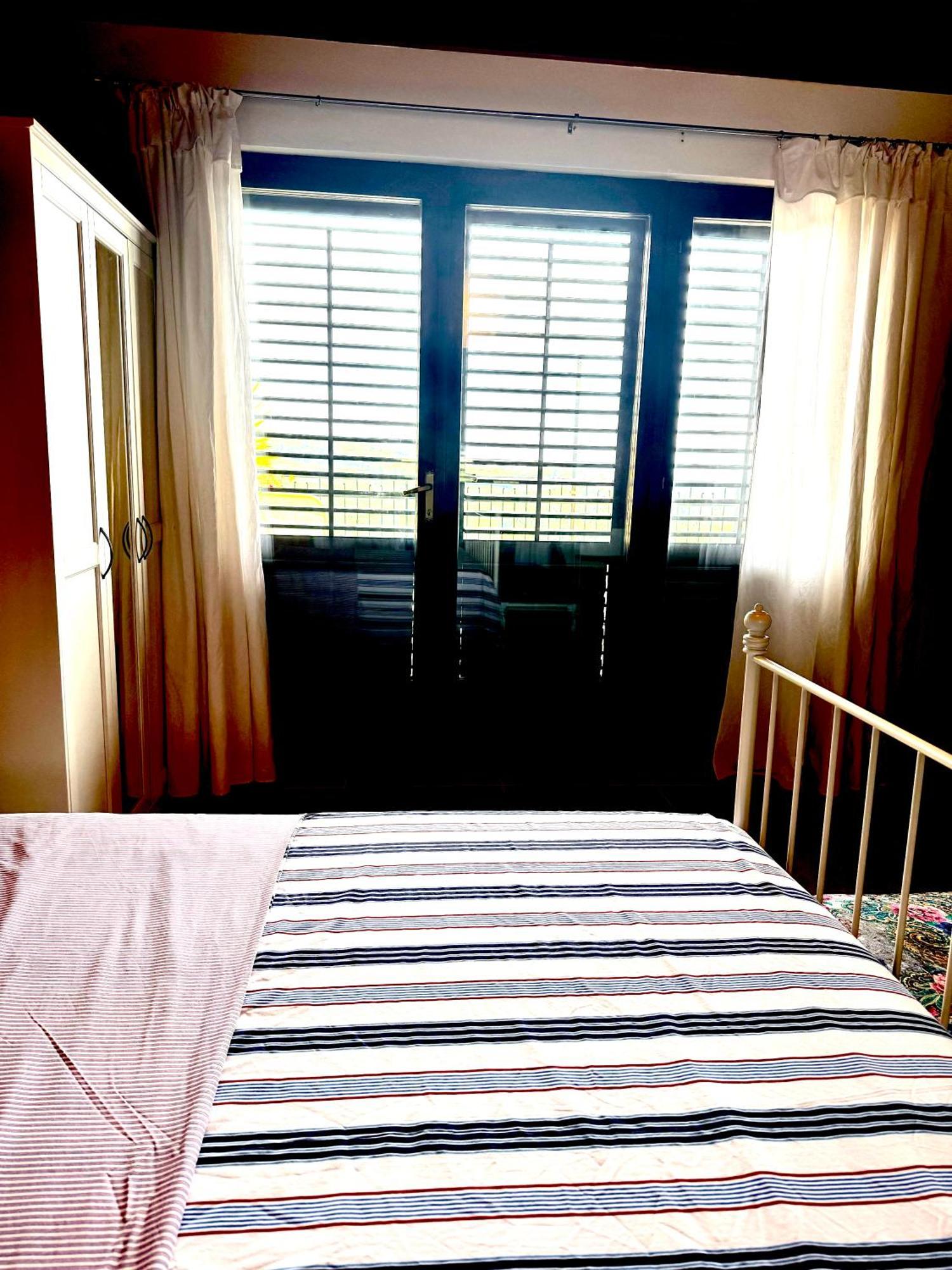 Enam Room Kojsko Buitenkant foto